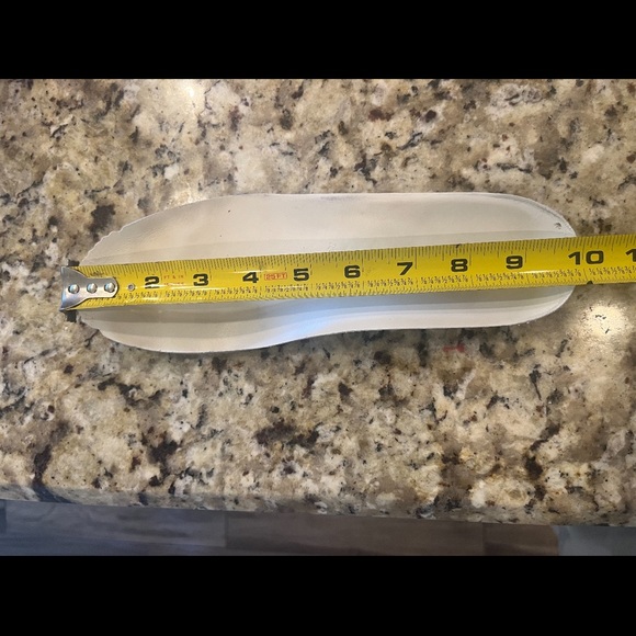 LOUIS VUITTON SNEAKERS - Picture 3 of 5